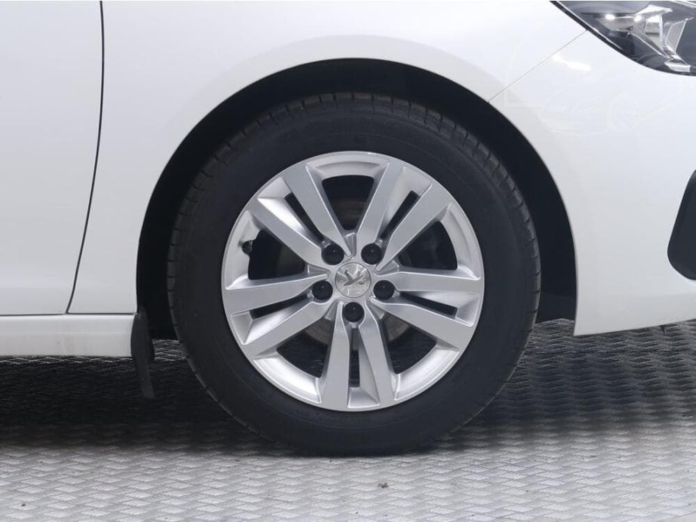 2019 Peugeot 308 - 14