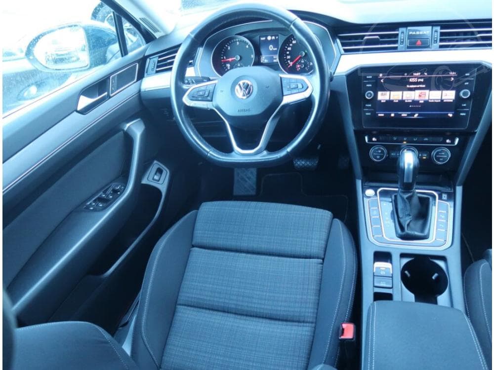 2020 Volkswagen PASSAT - 19
