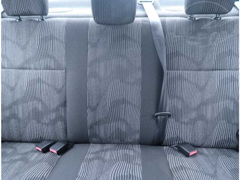 2011 Dacia Logan - 37