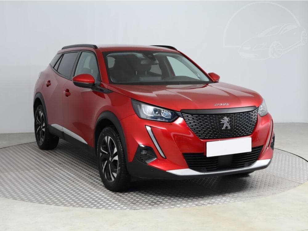 Peugeot 2008 1.2 PureTech, ČR,1.maj