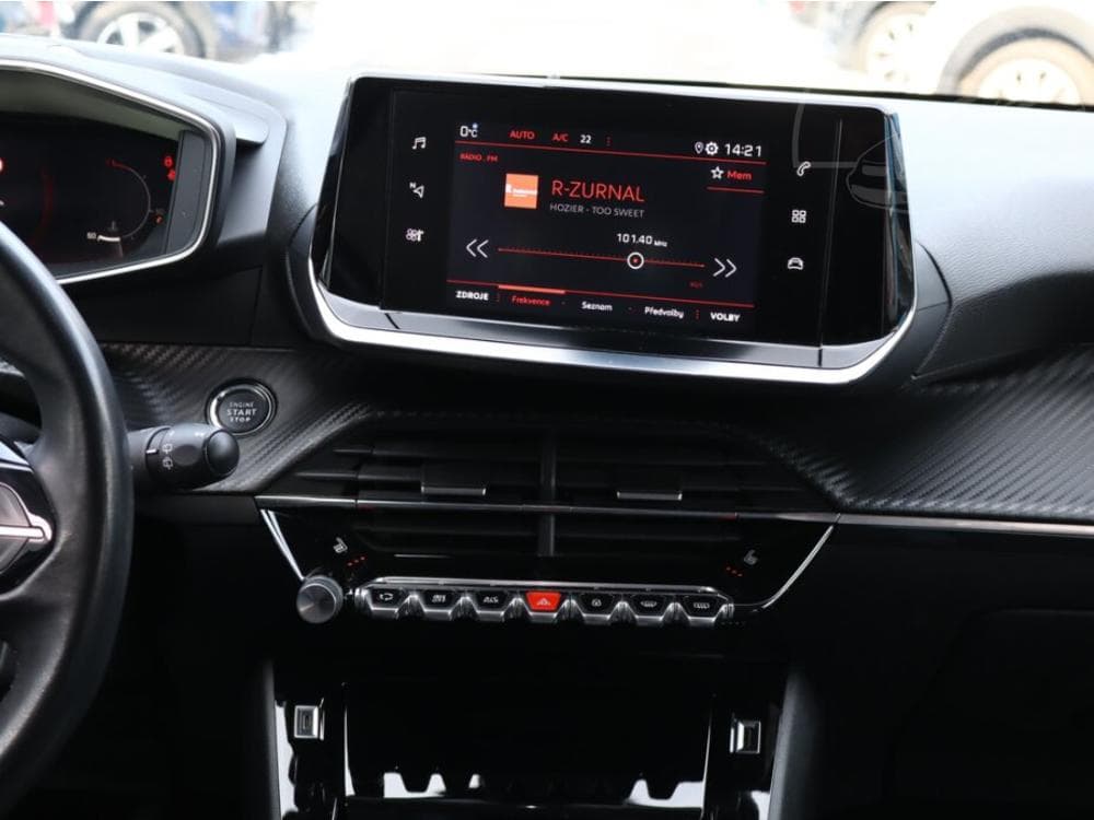 2020 Peugeot 2008 - 10