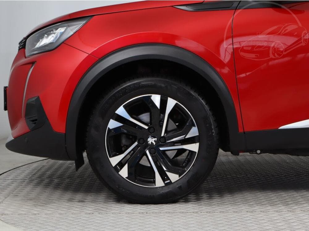 2020 Peugeot 2008 - 12