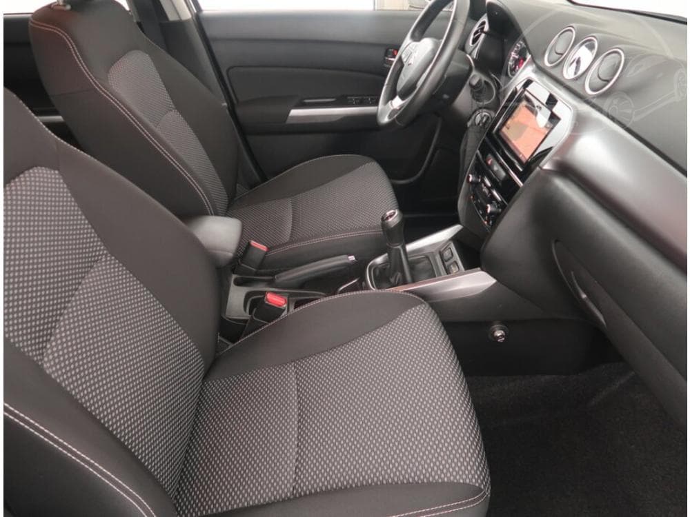 2018 Suzuki Vitara - 9