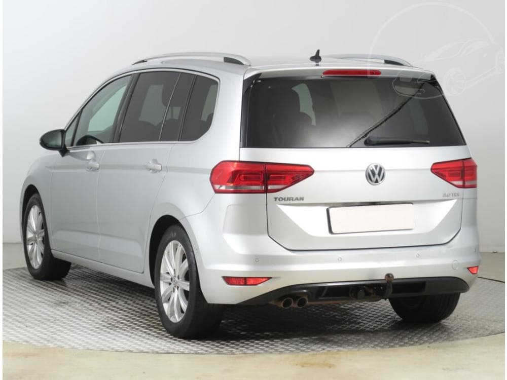 2016 Volkswagen Touran - 4