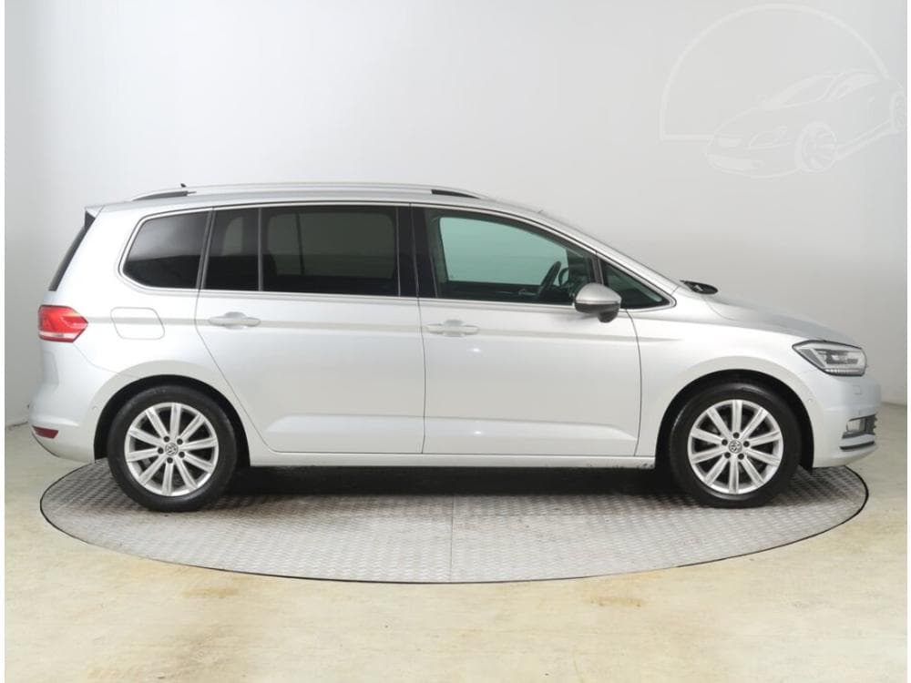 2016 Volkswagen Touran - 6