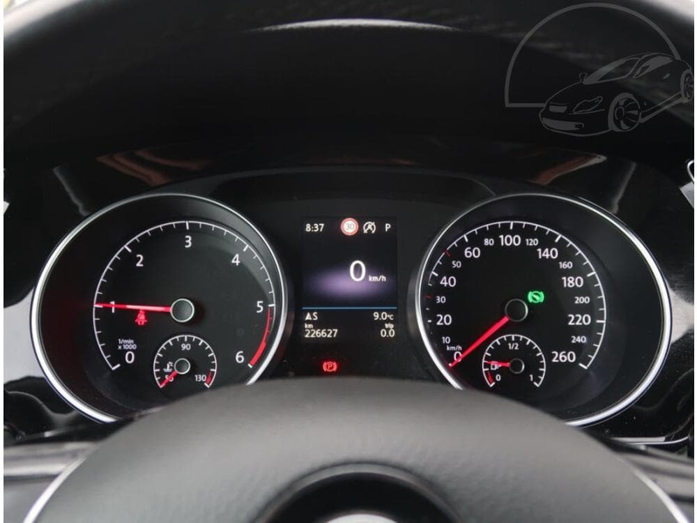 2016 Volkswagen Touran - 11