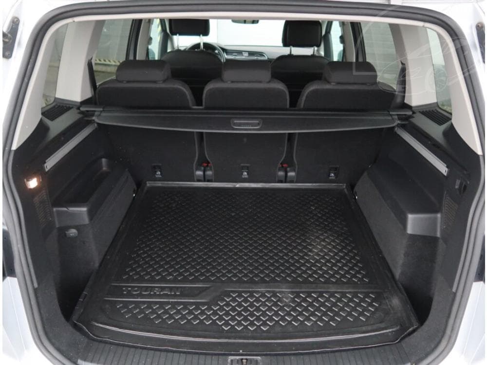 2016 Volkswagen Touran - 14