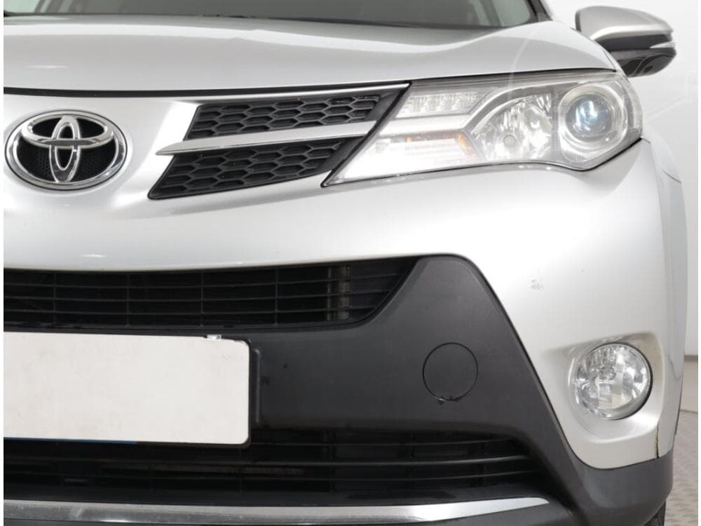 2015 Toyota Rav4 - 15