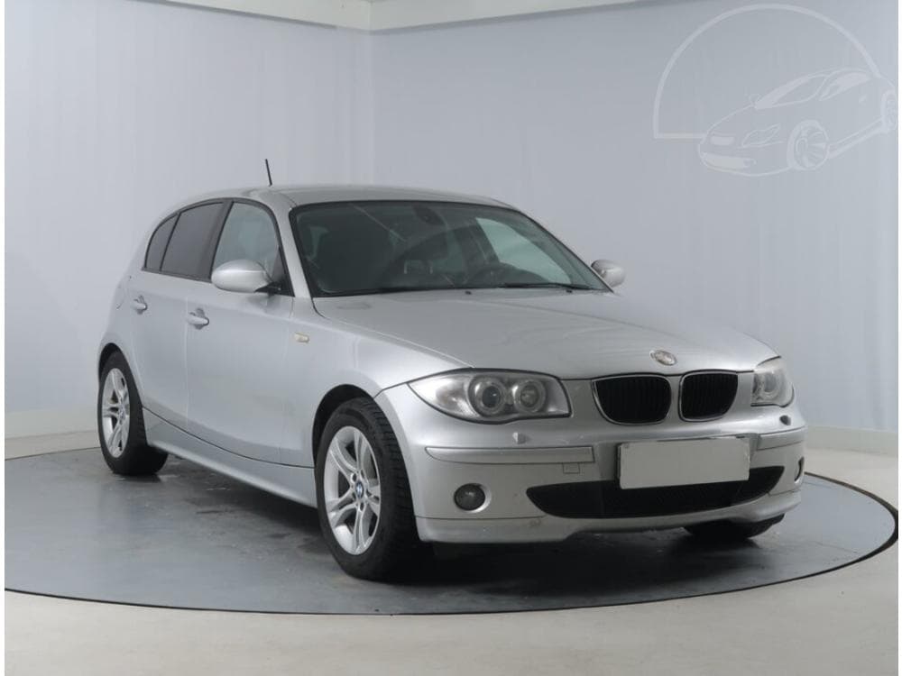 BMW 120 120i, po STK, Tažné
