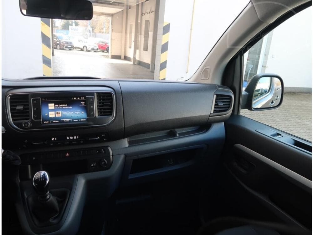 2020 Toyota Proace - 8