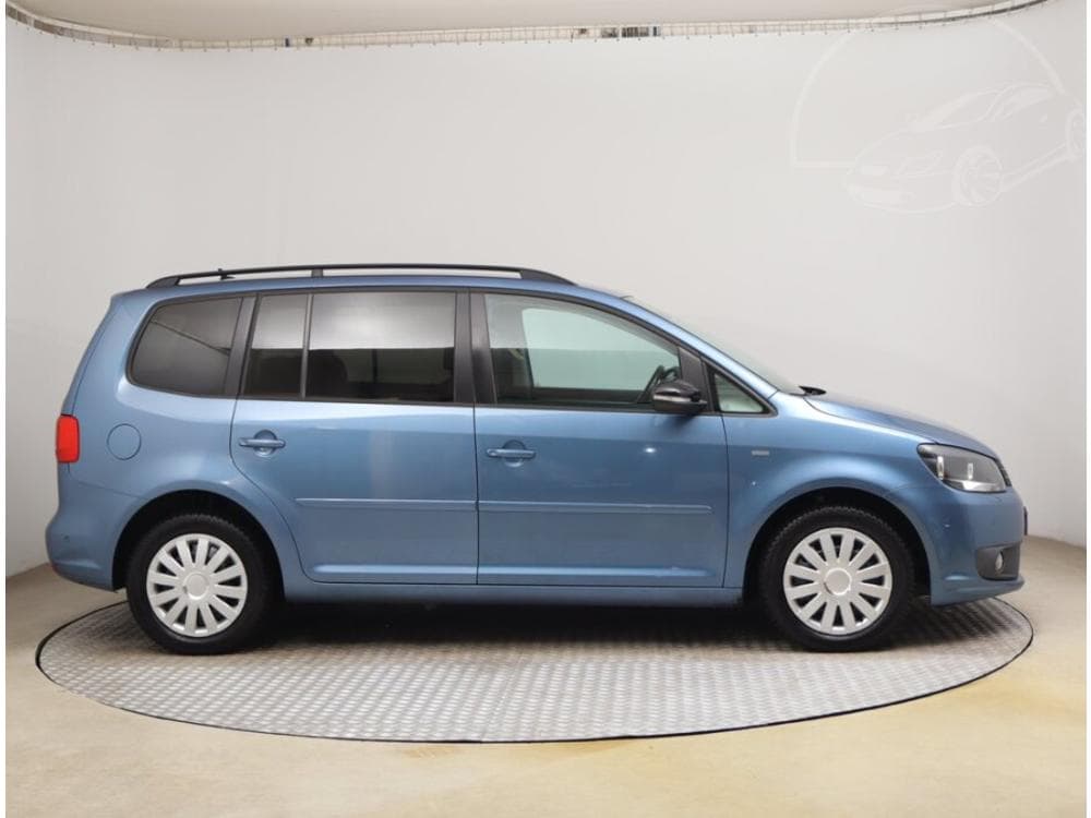2012 Volkswagen Touran - 6