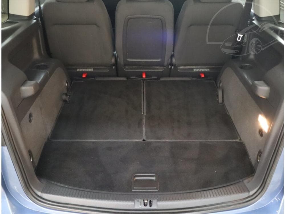 2012 Volkswagen Touran - 14