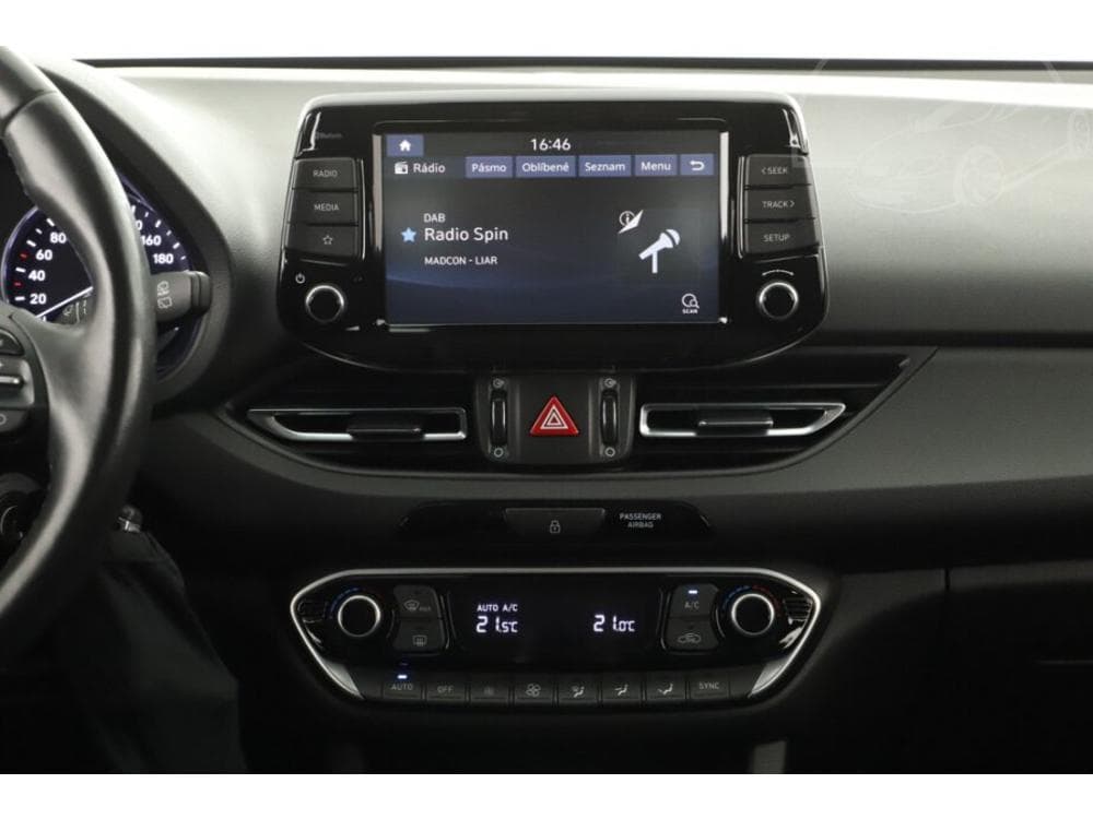 2022 Hyundai i30 - 9