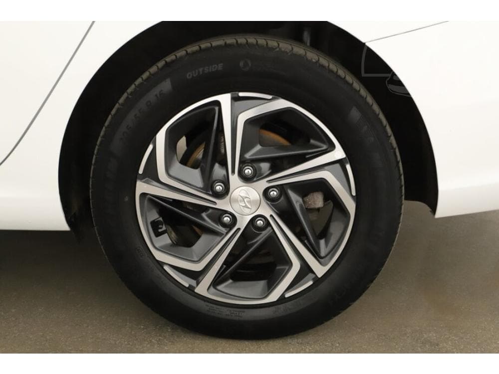 2022 Hyundai i30 - 12