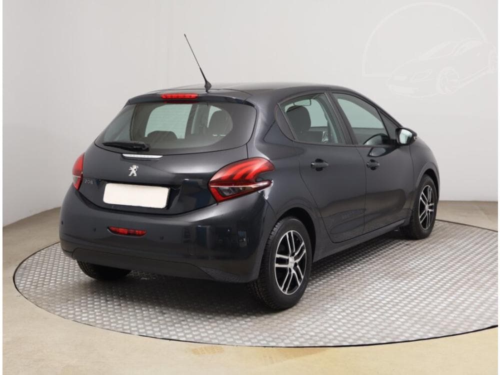 2018 Peugeot 208 - 5
