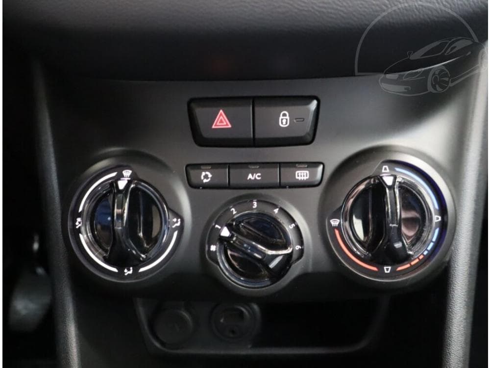 2018 Peugeot 208 - 13