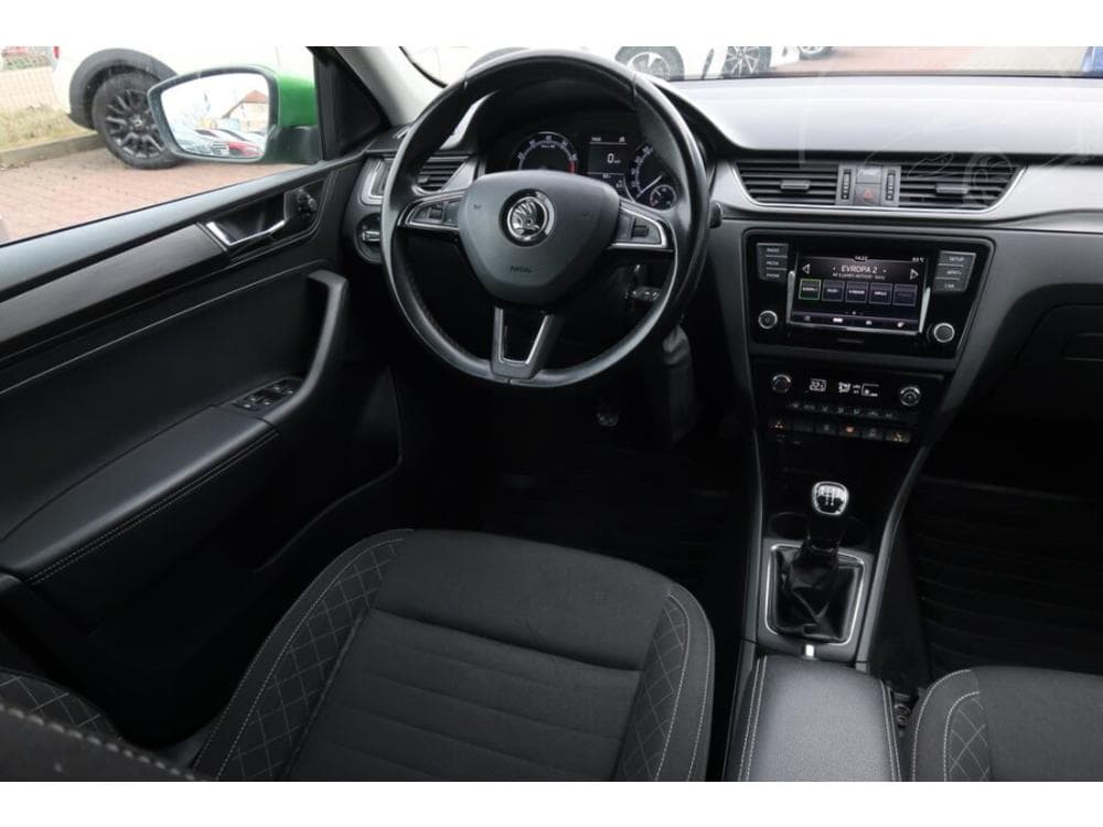 2017 Škoda RAPID - 13
