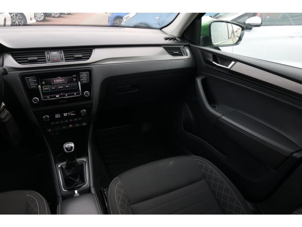 2017 Škoda RAPID - 15