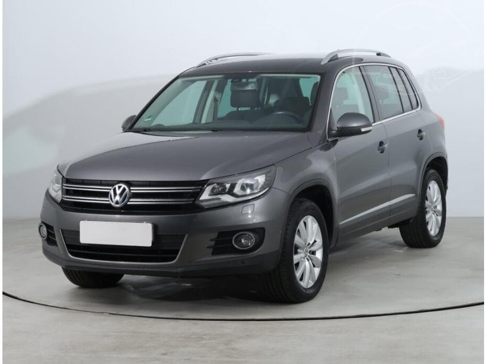 2011 Volkswagen Tiguan - 2