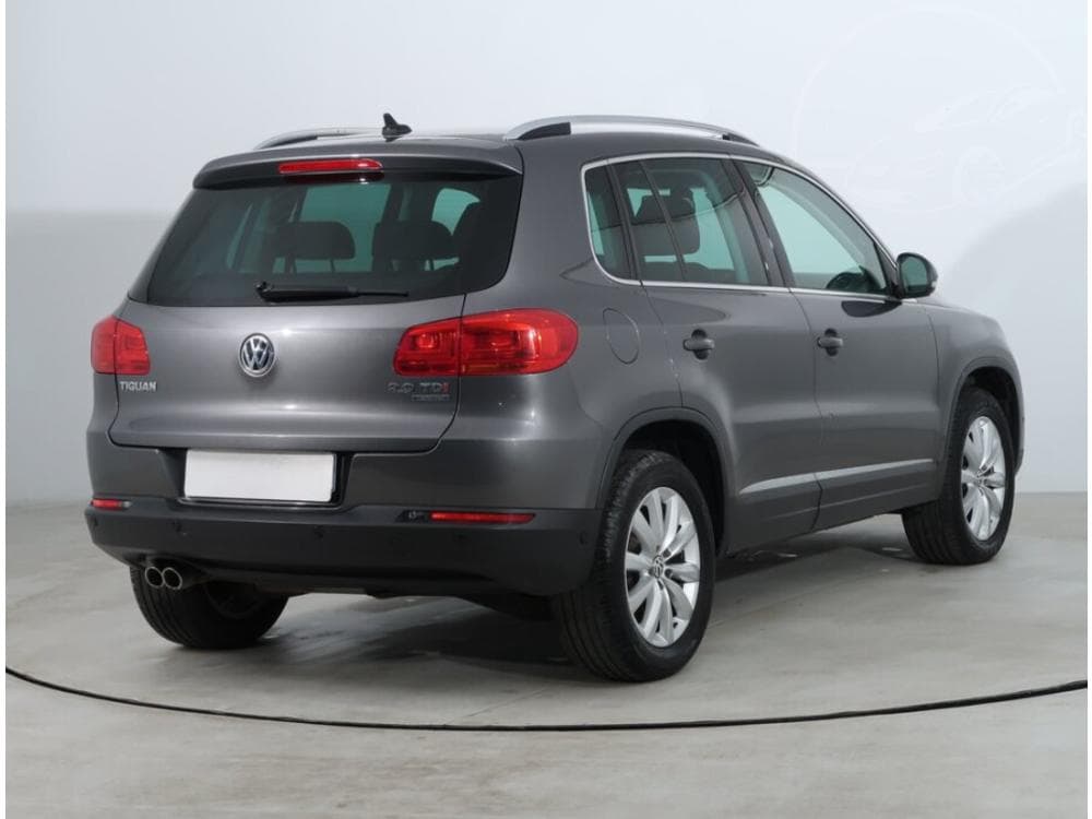 2011 Volkswagen Tiguan - 5