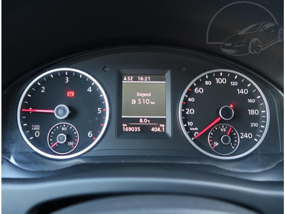 2011 Volkswagen Tiguan - 11