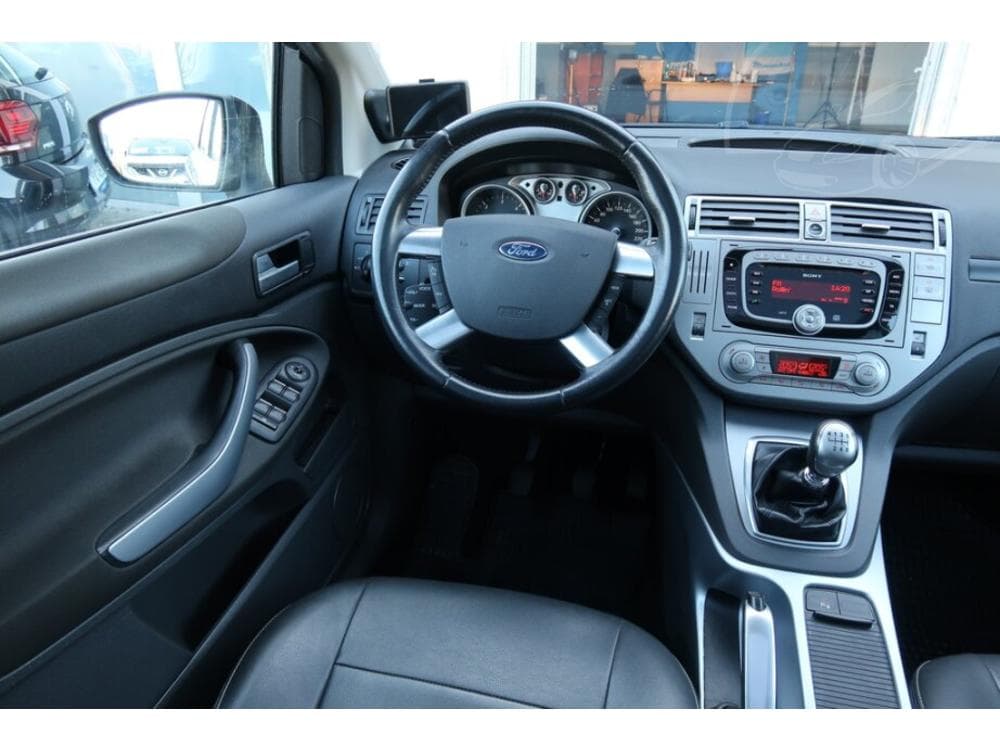 2012 Ford Kuga - 11