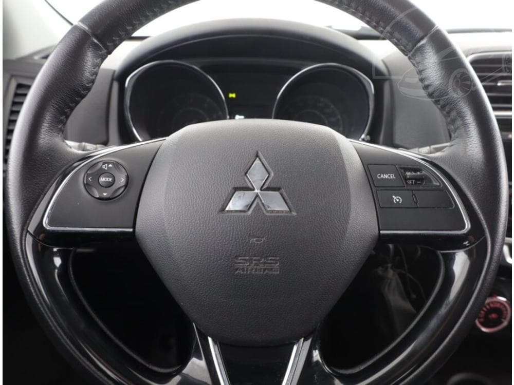 2017 Mitsubishi Asx - 12