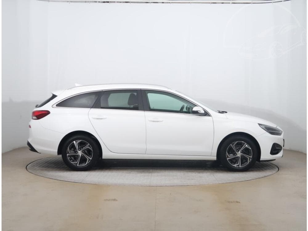 2022 Hyundai i30 - 16