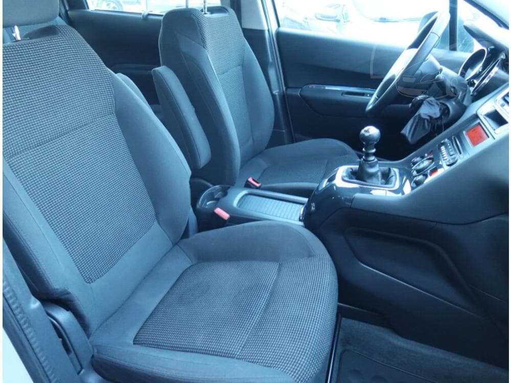 2014 Peugeot 5008 - 9
