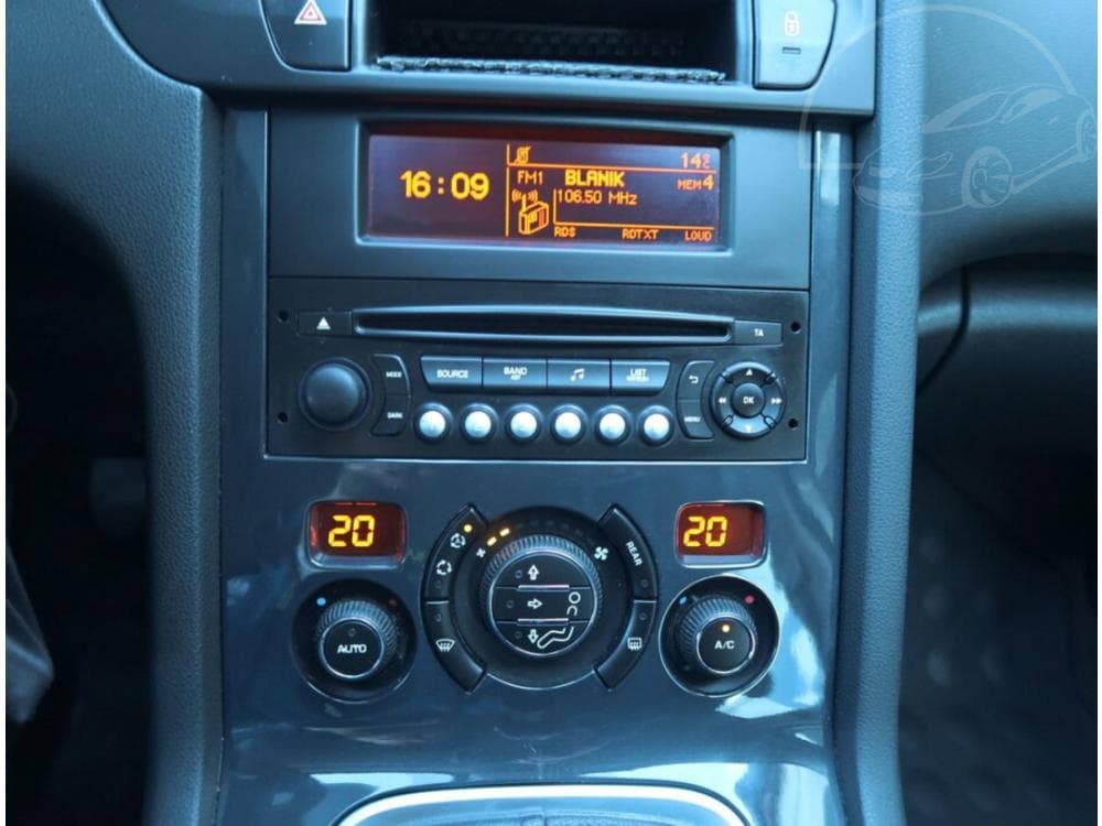 2014 Peugeot 5008 - 12