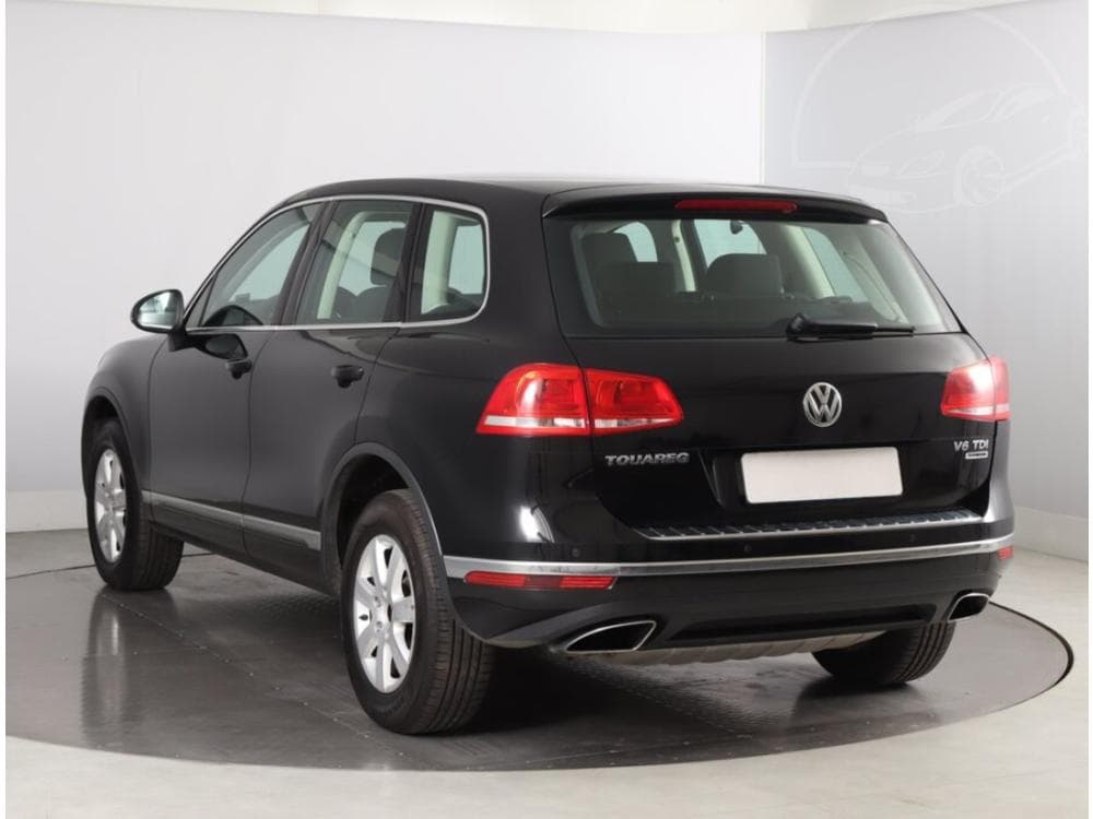 2015 Volkswagen Touareg - 4