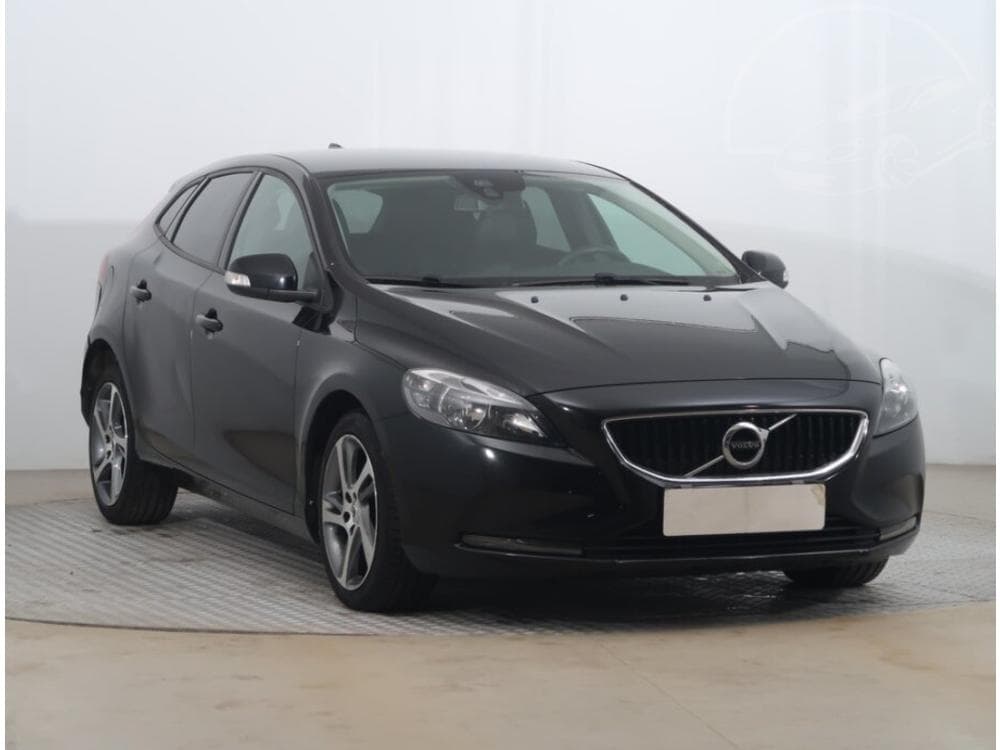 Volvo V40 2.0 D2, Serv.kniha, Navi