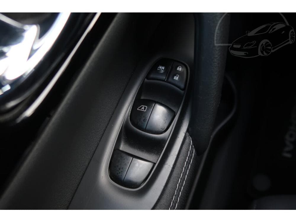 2017 Nissan QASHQAI - 79