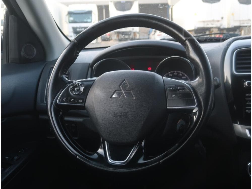 2017 Mitsubishi Asx - 15