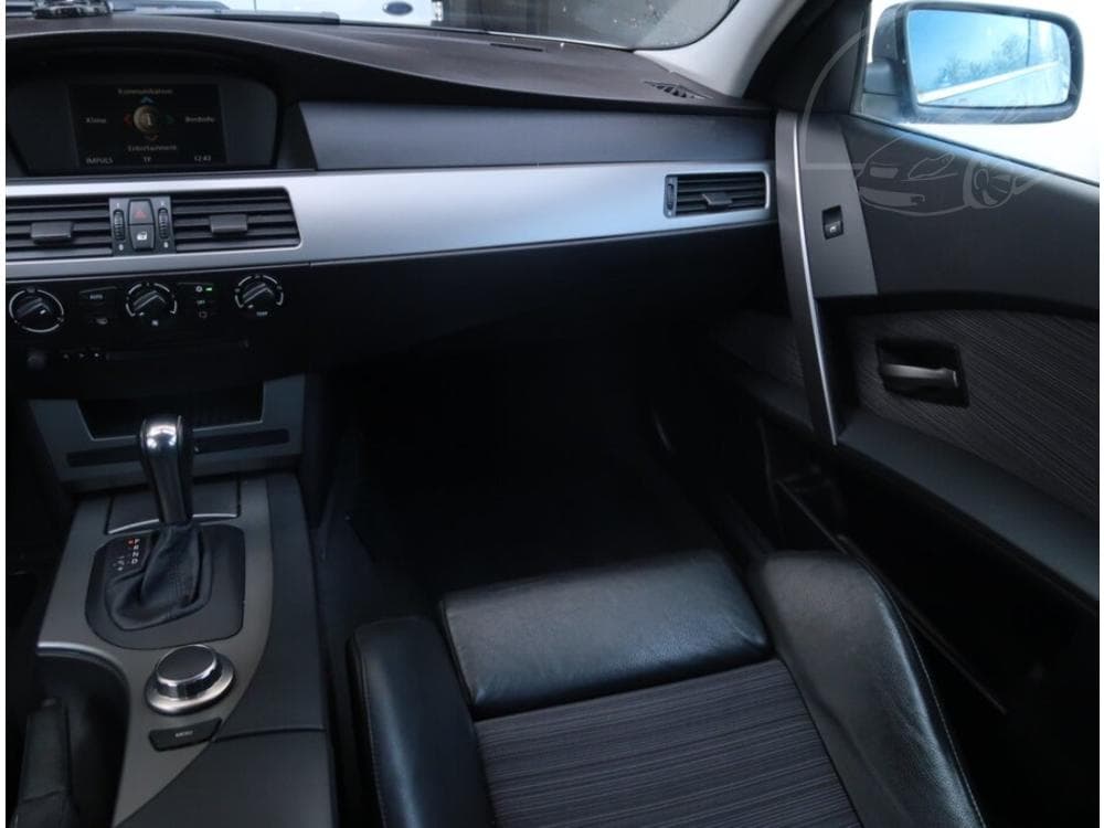 2005 BMW 5-SERIES - 8