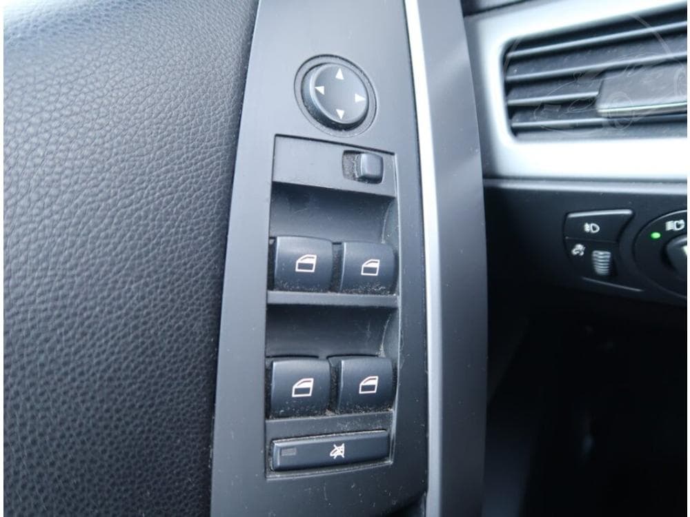 2005 BMW 5-SERIES - 14