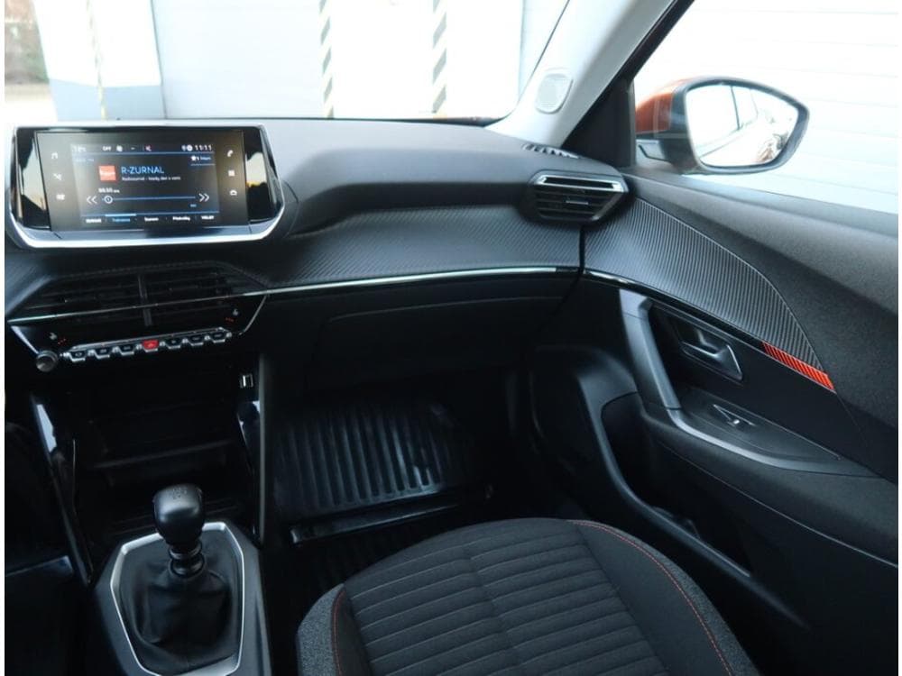 2021 Peugeot 2008 - 8