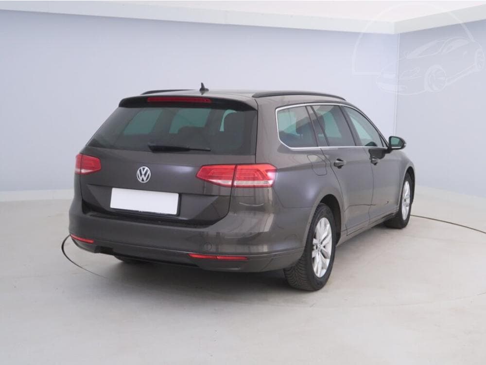 2015 Volkswagen PASSAT - 5