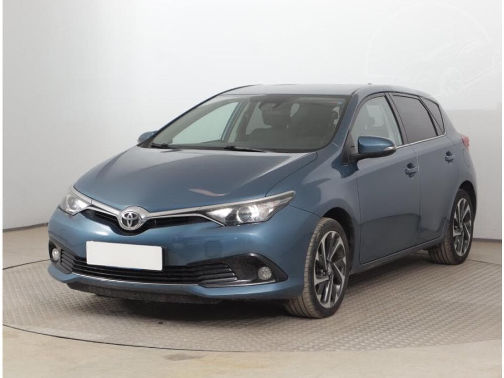 2016 Toyota Auris - 2