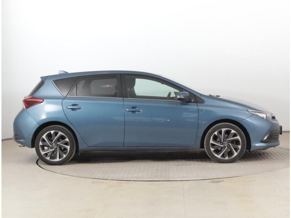 2016 Toyota Auris - 6