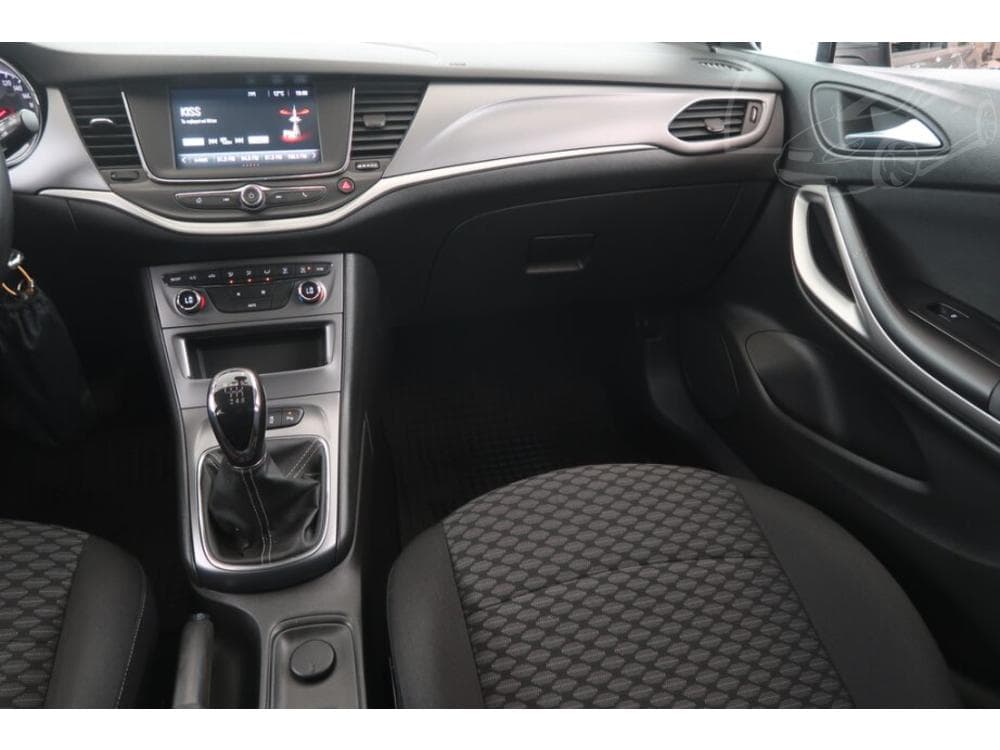 2018 Opel Astra - 15