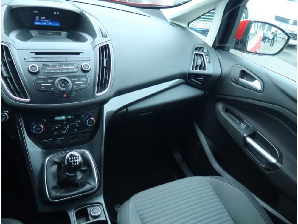 2017 Ford C-MAX - 12