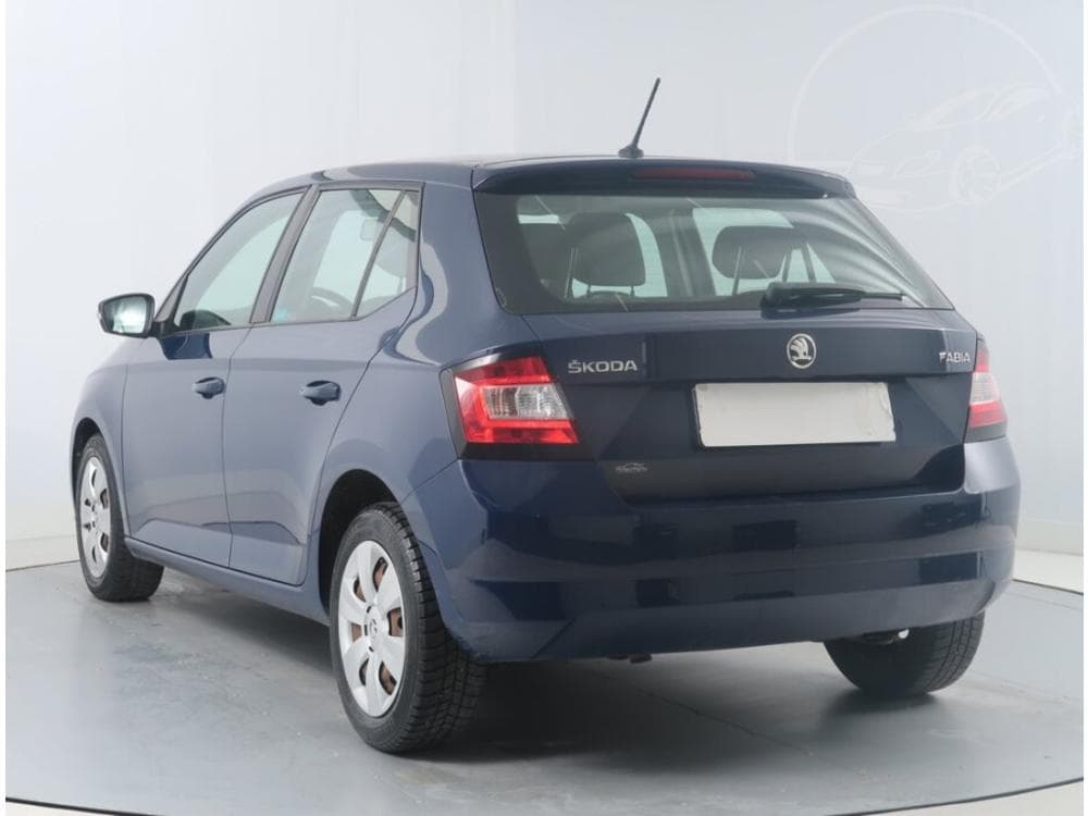 2015 Škoda FABIA - 7