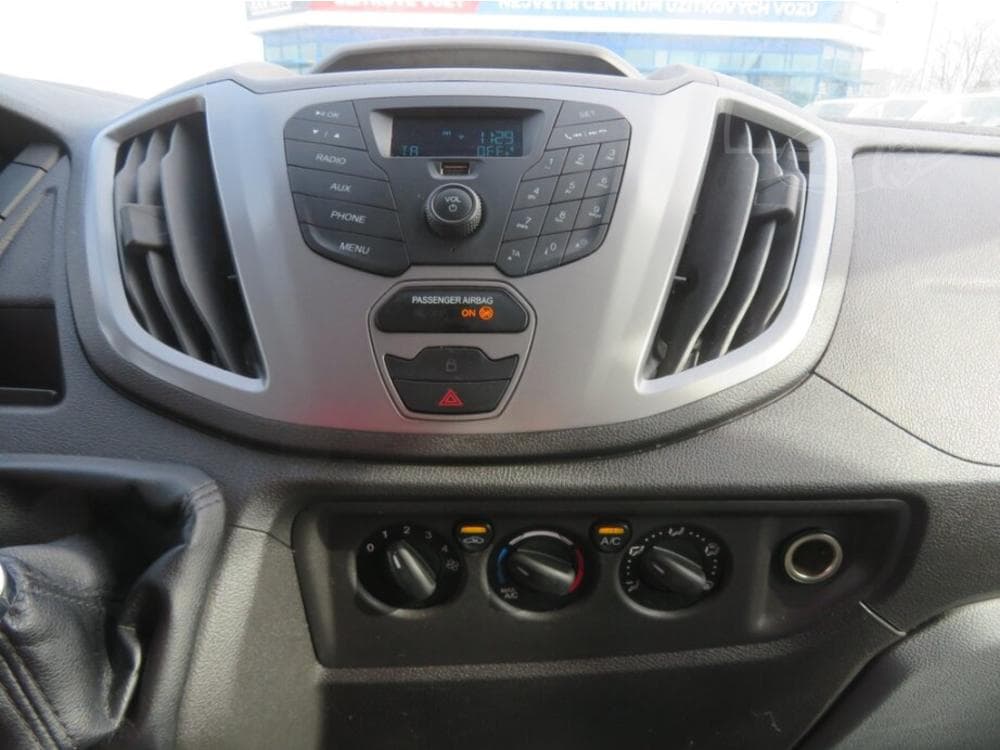 2017 Ford Transit - 11