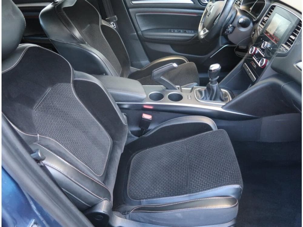 2017 Renault Megane - 17