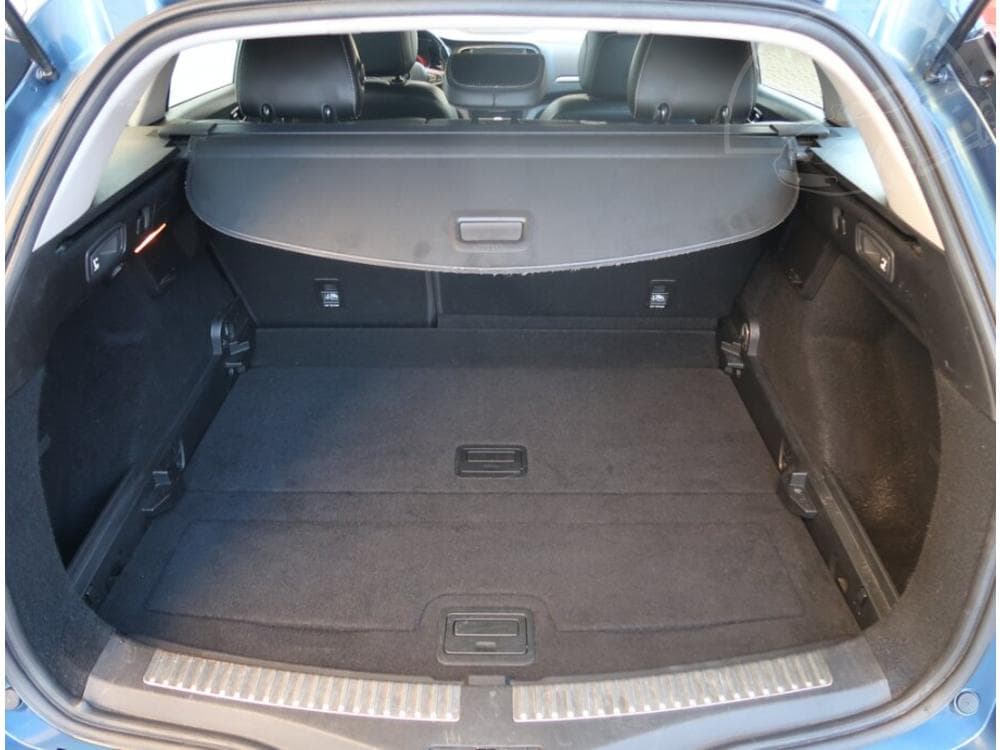 2017 Renault Megane - 23