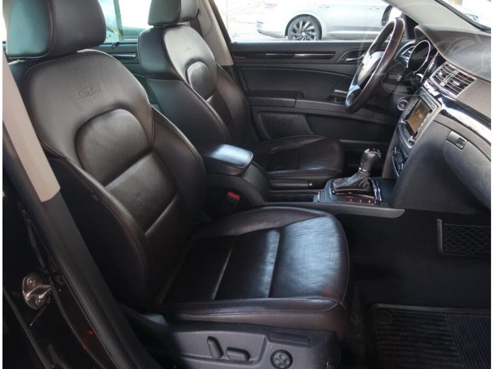 2014 Škoda SUPERB - 9