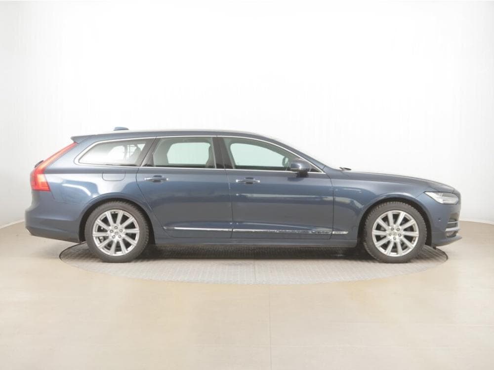 2018 Volvo V90 - 11