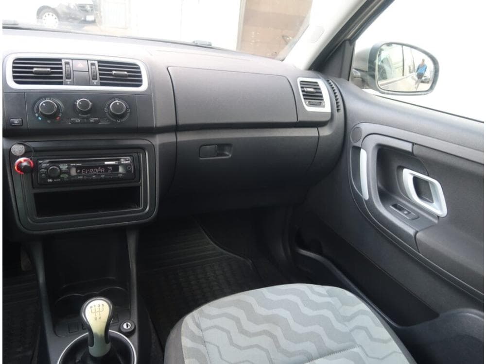 2009 Škoda FABIA - 8