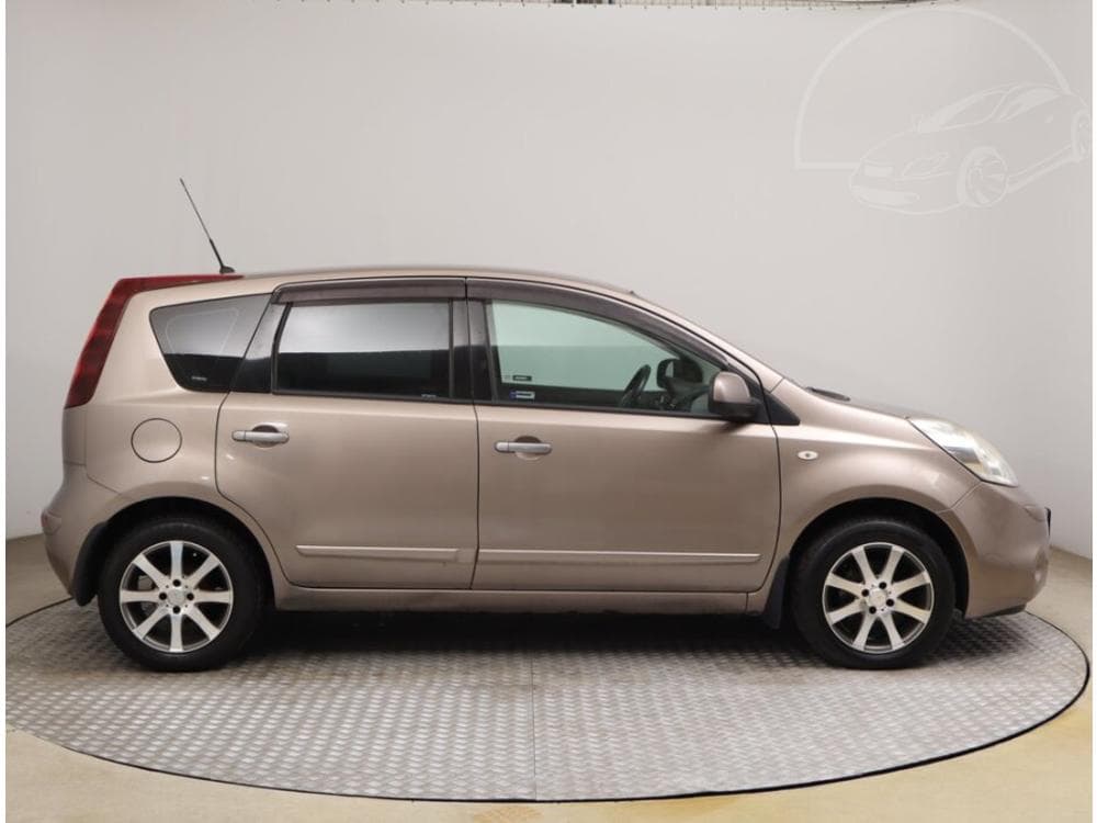 2012 Nissan Note - 16